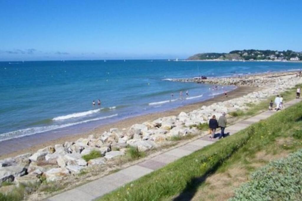Gites Des Isles - Le Jersey Barneville-Carteret Exterior photo